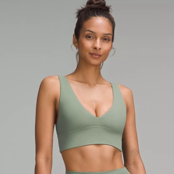 lululemon Yoga Align V-Neck Bra Light Support Size 6 Athletic Green Palm Deco - Picture 1 of 8